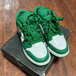 Jordan 1 low pine green